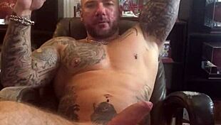 I smoked a cigar while having a hard on