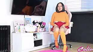 joy, i'll masturbate you in my vilma outfit