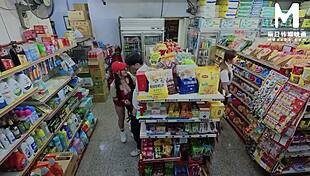 sex at work with the clerk in the promiscuous mart