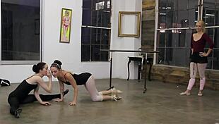 Hot 3some Lesbian Group With Passionate Muff Diving