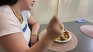 How to masturbate with big tits