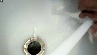 i'm so turned on by this pregnant lady's big swollen pussy, it's huge!