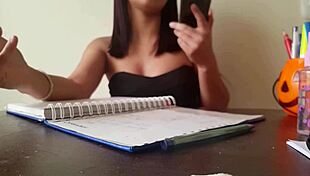 mi hermanastra visita y no tiene bragas shaved pussy?