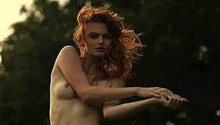 In the wind: Czech glamor video featuring young 18+ models