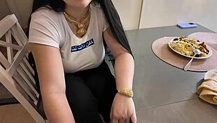 How to masturbate with big tits