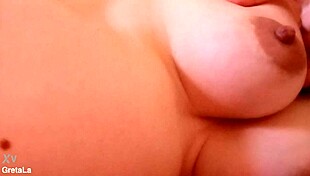 GRETALA FLASHES PREGNANT BREASTS IN PUBLIC