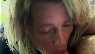 streetwalker gives a bbbj spits it out on his dick then sucks it off again