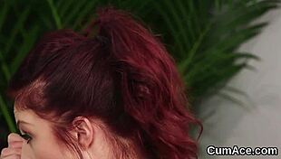 Spicy Idol Gets Facial Eating Juice