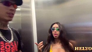 A maloqueira veio cobrar dívida e acabei pagando comendo bucetona