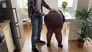 Hej, můj drahý zeťi, vyjeď mi na prdel teď prosím!