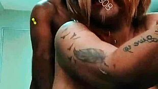 I love making love to queen chubby in doggystyle