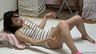 Нонока Саки казва, мастурбирам на това порно списание