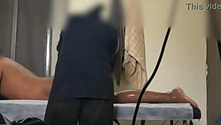 dick flashing surprises the massage girl piuki during her thai session