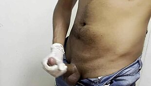 Polla dura, wanna see this cute Latina scream during workout?