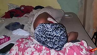 Leo Ogro Enjoys A Playful Encounter With Fiona