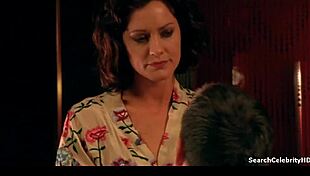 renai caruso brings satisfaction in s03e05 2010 😍