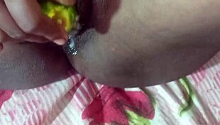 Amazing mature indian woman masturbates to creampie