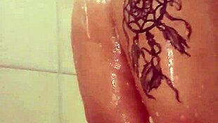 i tease my big tits and ass in a quick shower