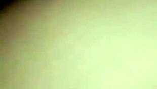 Sexy Arab Milf Wife Shows Off Her Ass in Detailed View