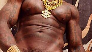 Hallelujah Johnson worships the big black cock in this intense session.