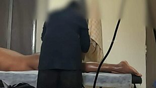 dick flashing surprises the massage girl piuki during her thai session