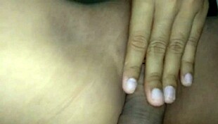 ถูหีด้วยควยแข็งจนน้ำแตก รูแตดเพื่อนสาว 😍