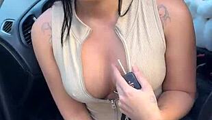 Asiática gostosa foi parada na blitz e fodeu sem camisinha com policial carioca no mato 😏