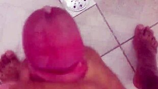 Amateur Describes How Good It Is to Masturbate and Cum.