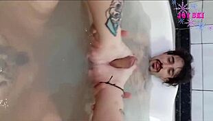 Corno left, I called friend Fele to fuck my pussy bareback 😈