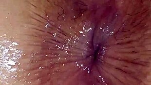 Daisy Ducati Gets A Warm Welcome From Roommate Bella Rossi