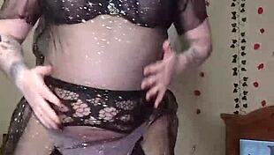 i'm dancing clothes off, using toys on my big pussy to cum for you