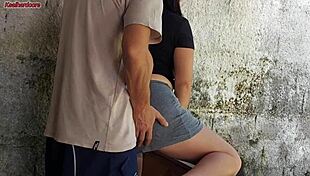 Minha Esposa Saiu E A Empregada Baixinha Gostosa Pegou Meu Pau E Colocou Dentro Dela Na Área De Casa