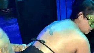 Hermosa esposa latina disfruta polla negra grande en lencería