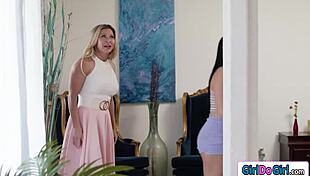 My Big Boobs Milf Stepmom Facesits For Orgasm!