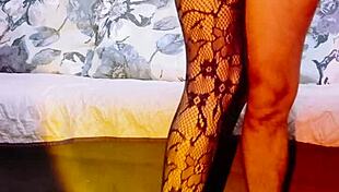 home couples explore together