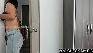 Vanandjuani webcam solo büyük göğüslerle ıslak amı yakın çekimde parmaklıyor