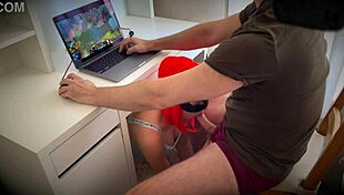 ginger girl sucked my cock while i played dota 2 😏