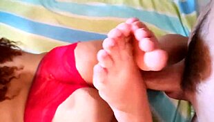 this big ass latina gives a perfect footjob that drives me crazy