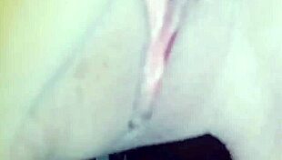 Esfolando A Buceta Da Novinha Na Pica