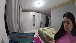 Dona De Casa Paga Técnico Com A Bunda Enquanto Marido Esta Fora