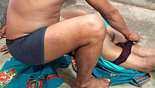 Hot Desi Newly Married Girl in Full Nude Sex