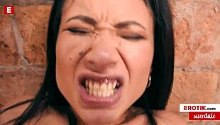 Sweet Jade Presley Petite Teen Loves Giving Head In Full Scene