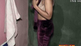 i'm a horny african college babe masturbatin with a local dildo, deepthroating big black cock.