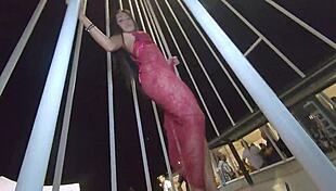 i'm watchin suzie q dance performance with voyeur elements