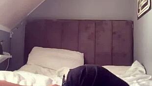 bi muslim giving an amazing blowjob 😏