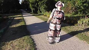 hairy mature flashes in the park!