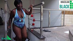 Surubalada Na Hidro Com As Negras Gostosas Vídeo Completo No Xvideos Red!