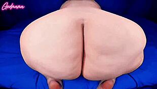 Fat booty mama shakes spreads pussy fart on dick!