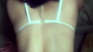 Gostosa Magrinha Do Cabelo Curto Tirou Leitinho Do Moreno