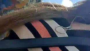 saindo do shopping, encontrei lugar pra me masturbar